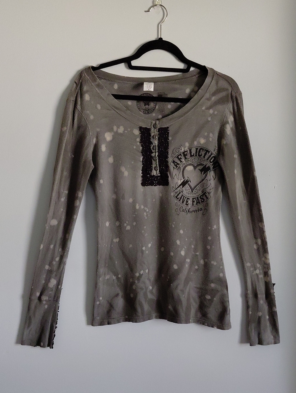 Affliction Womens Gray Long Sleeve Lace Henley Graphic Live Fast California M